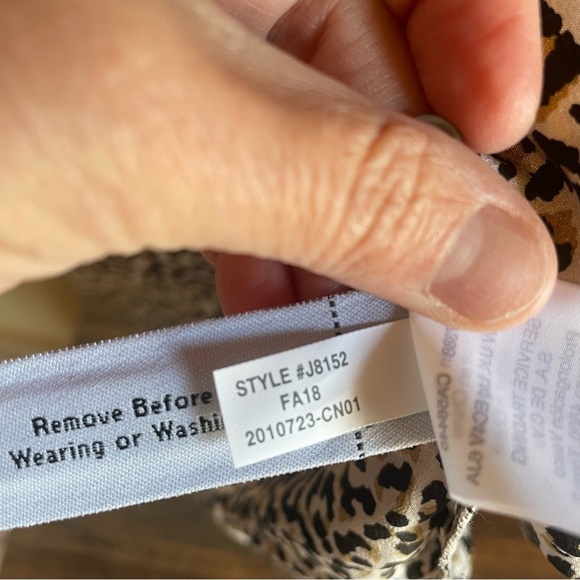 J Crew Leopard Print Silk Button Down Blouse Size 14 - Picture 6 of 7